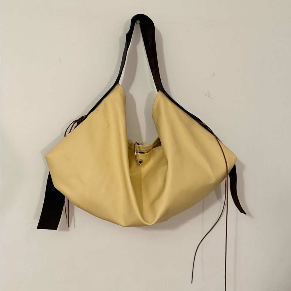 Le Febour Everything Bag 02 in Butter & Dark Brown